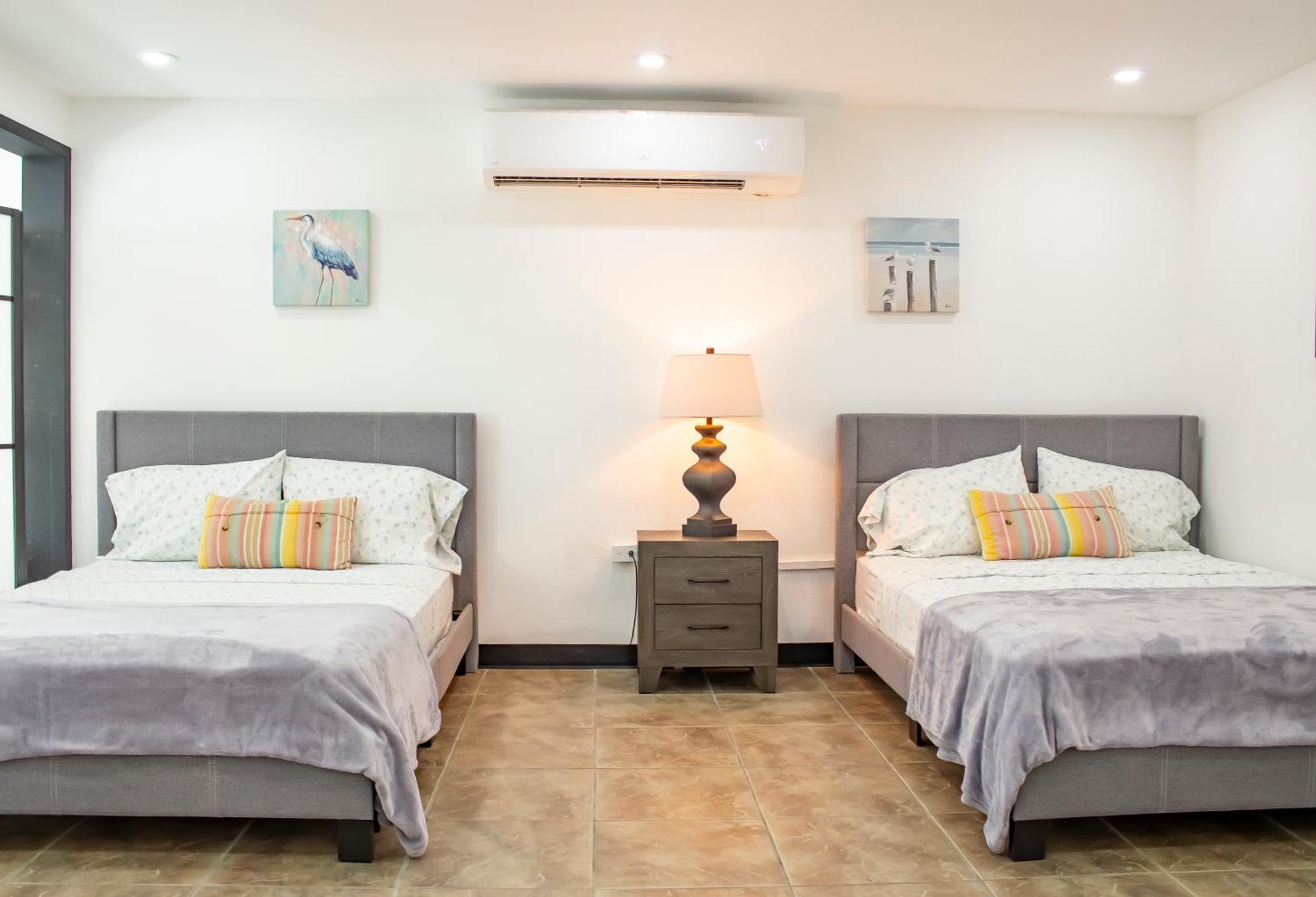 3050 Place San Juan Bilik gambar